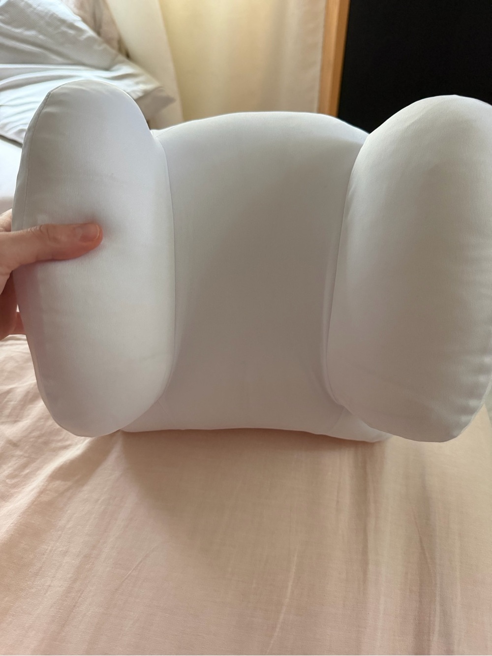 Ergonomic White Contour Pillow for Neck Support